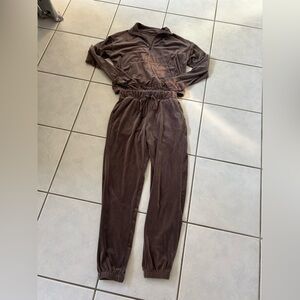 Daisy Fuentes Brown Tracksuit